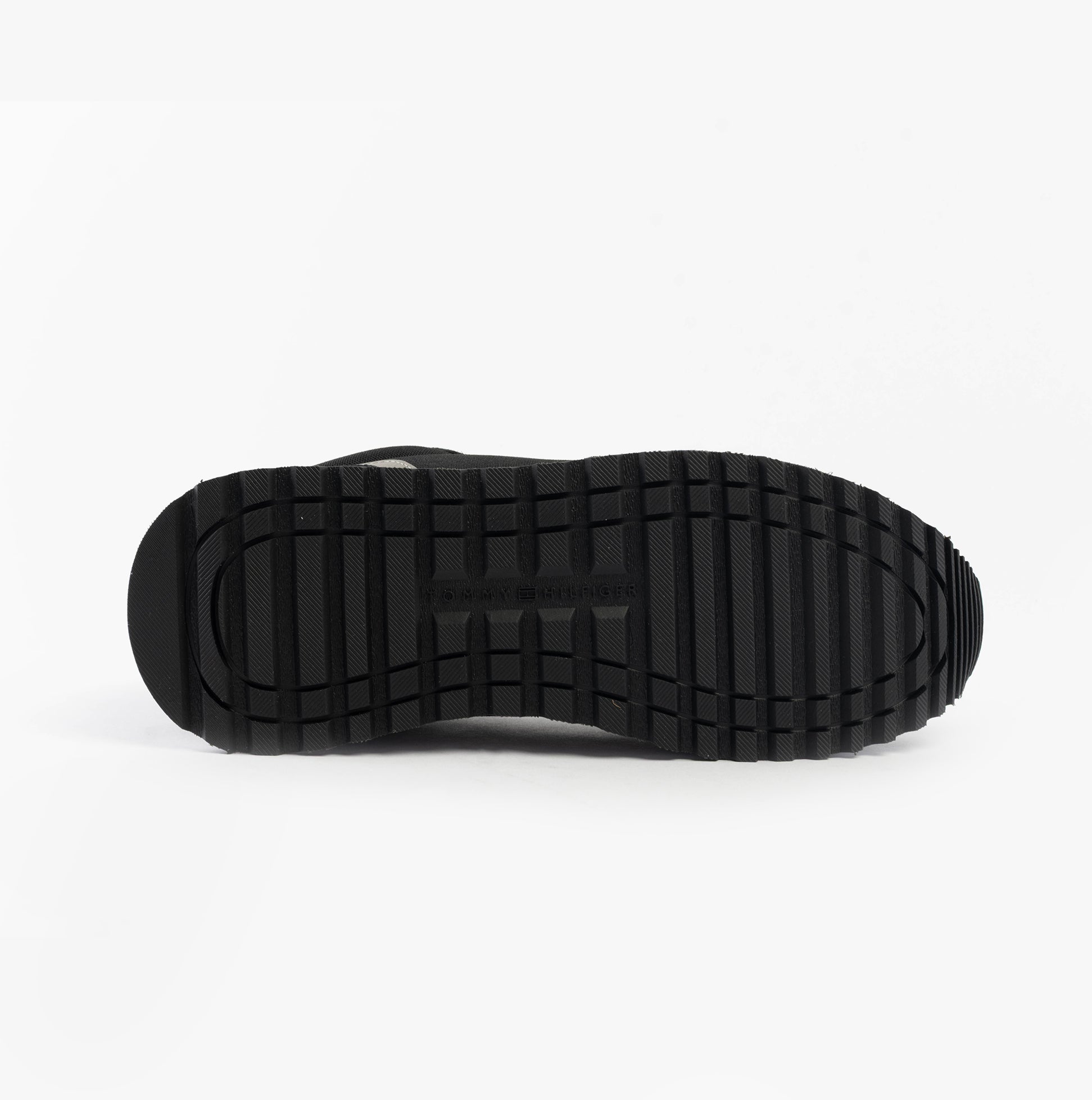TommyHilfiger-[FM0FM05465BDS]-Black-3.jpg