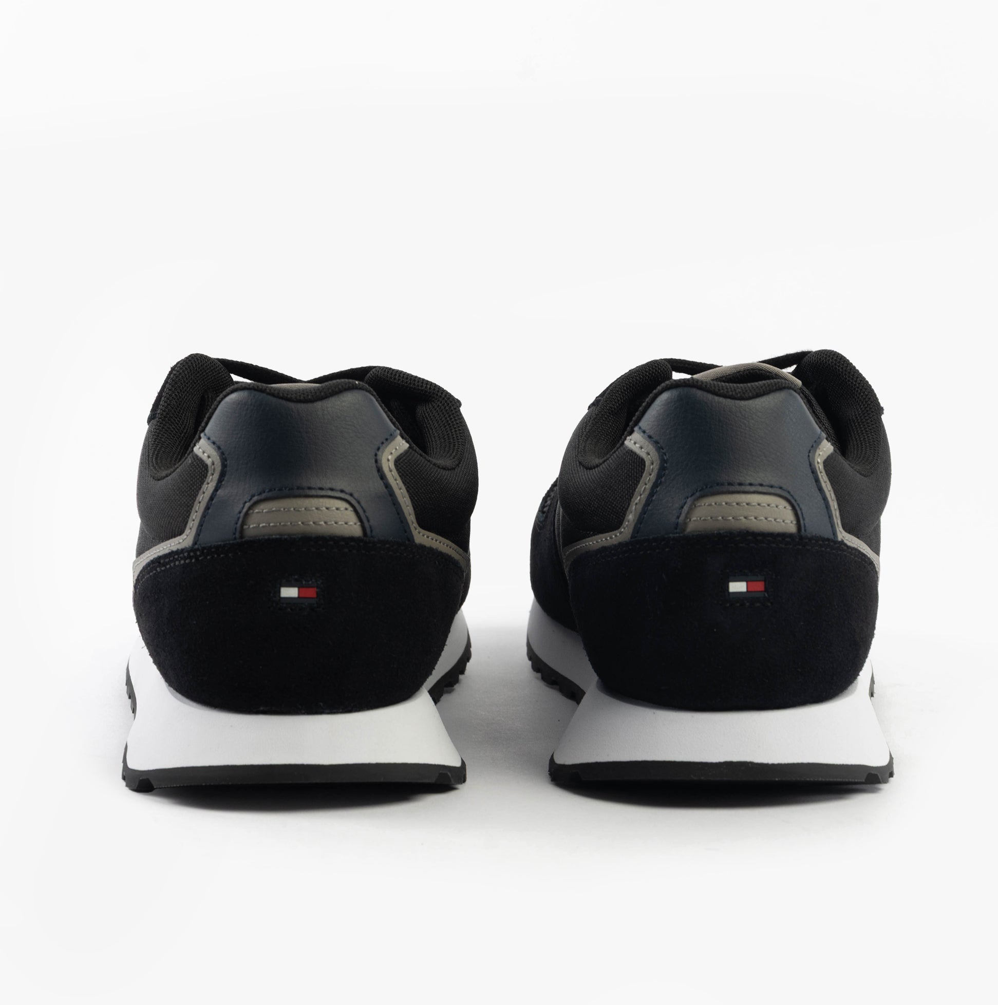 TommyHilfiger-[FM0FM05465BDS]-Black-5.jpg