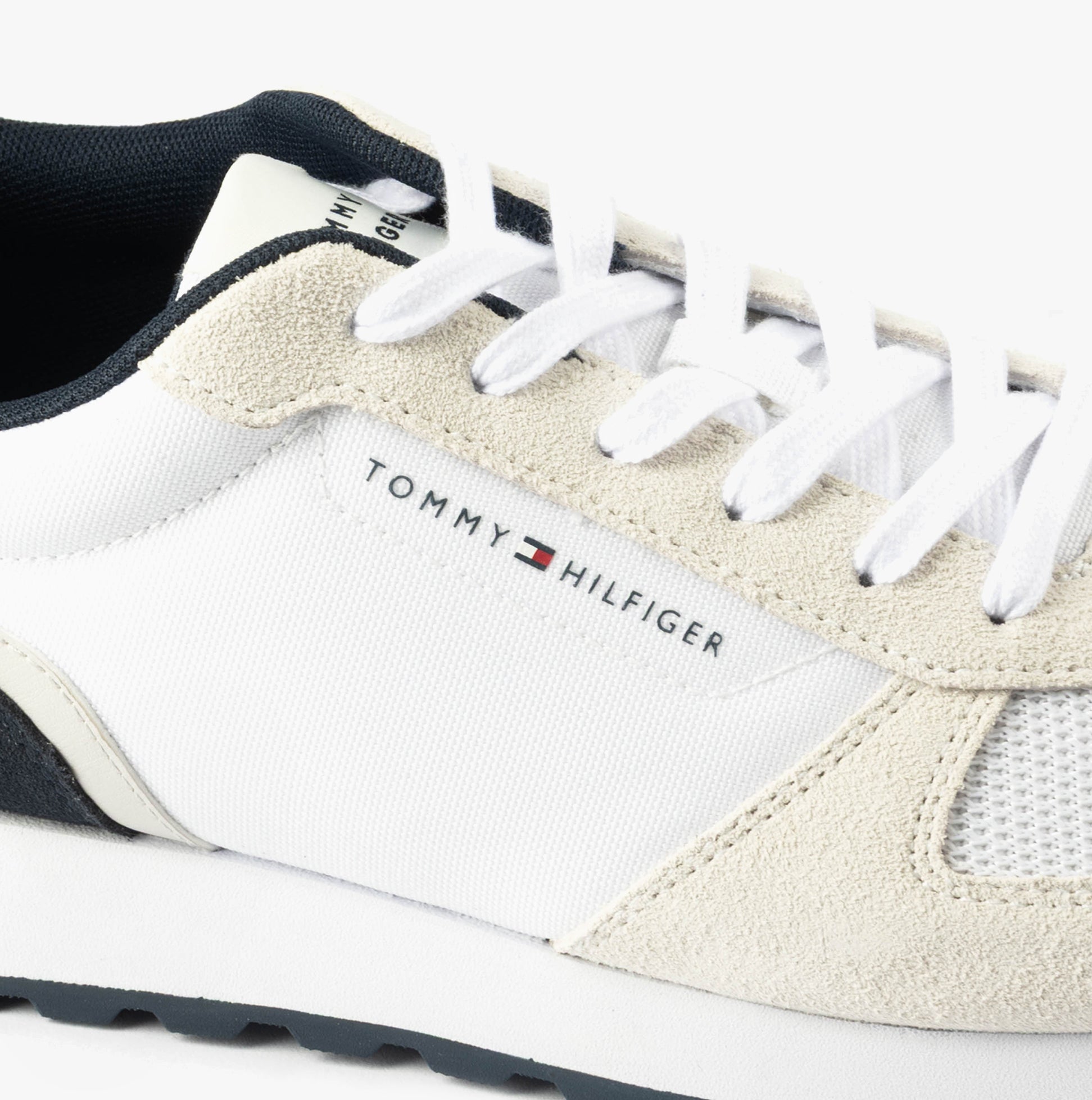 TommyHilfiger-[FM0FM05465YBS]-White-6.jpg
