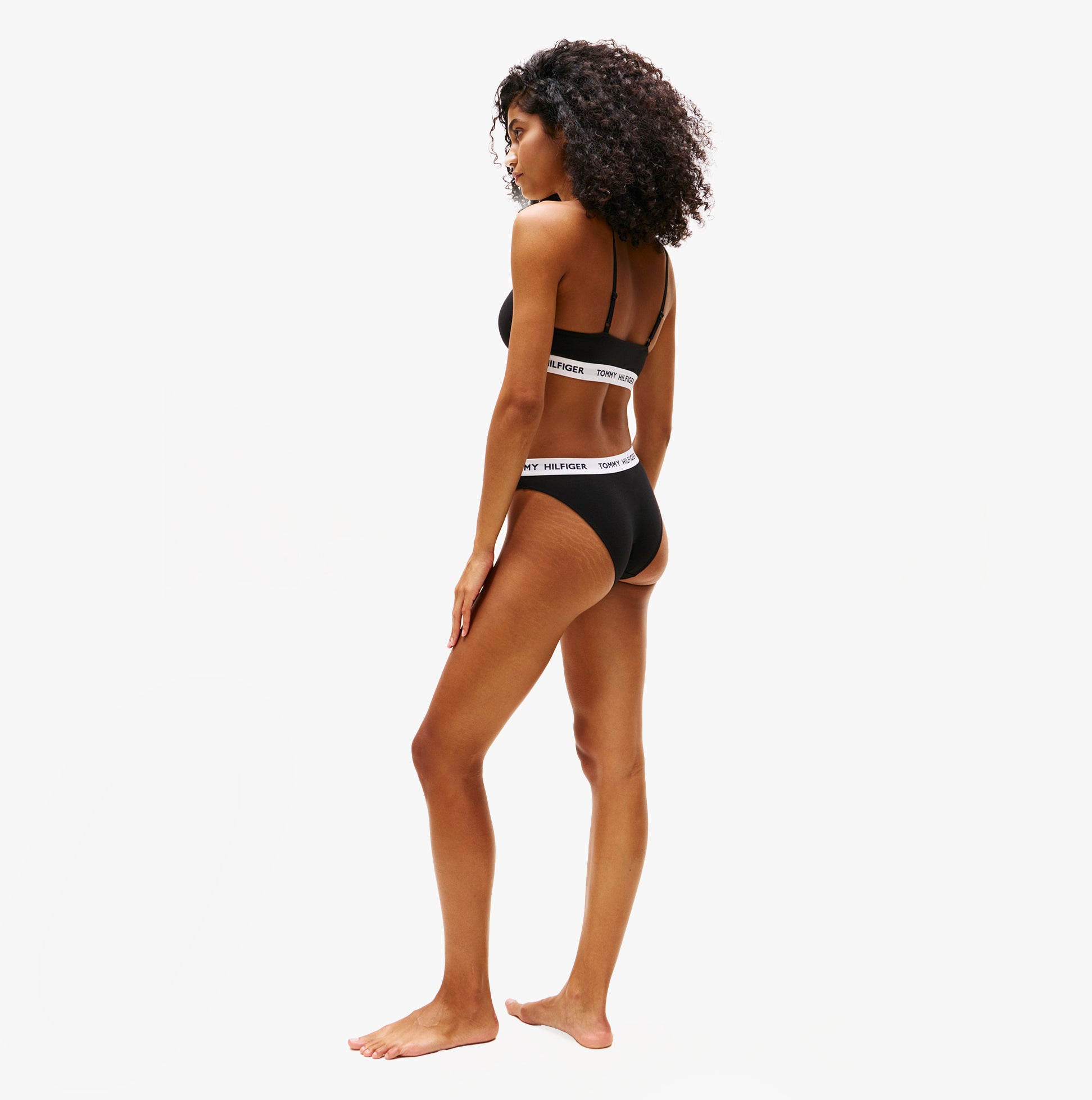 TommyHilfiger-[UW0UW05715BDS]-Black-4.jpg
