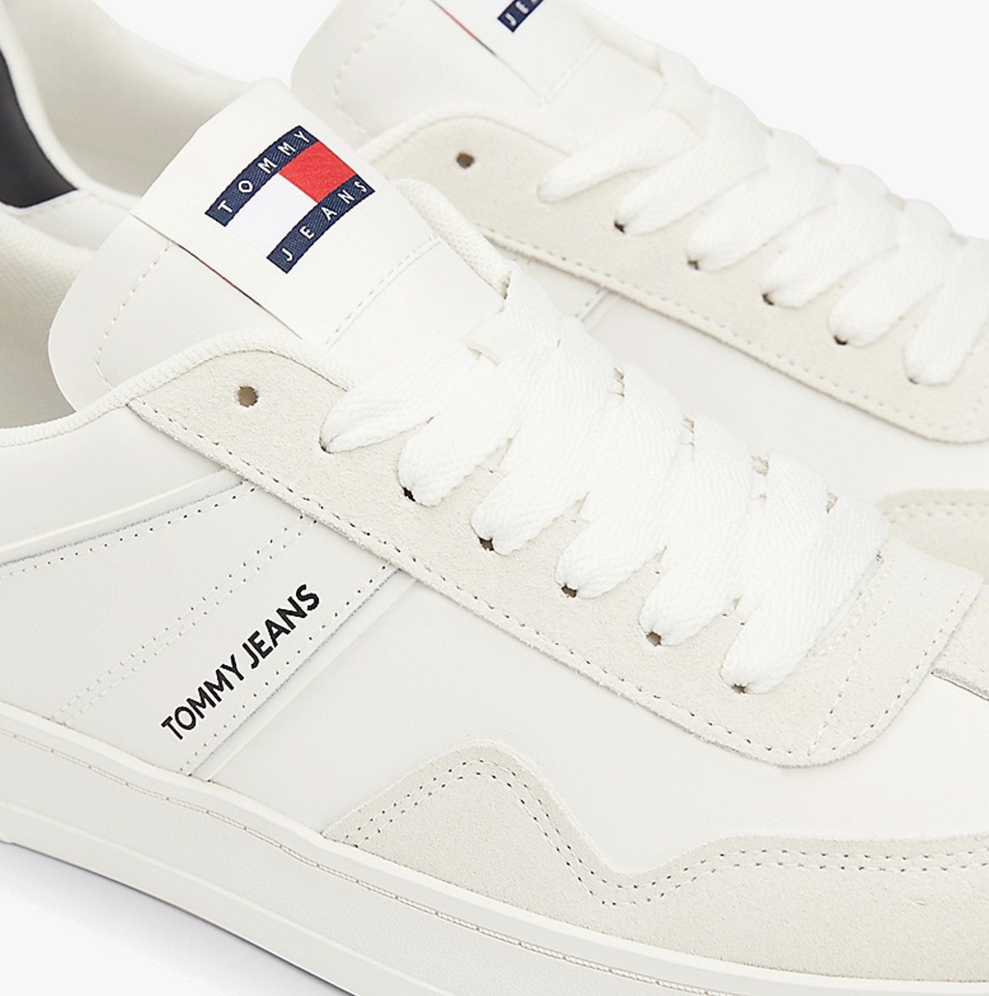 Tommy Hilfiger RETRO Suede Trainers Mens Ecru