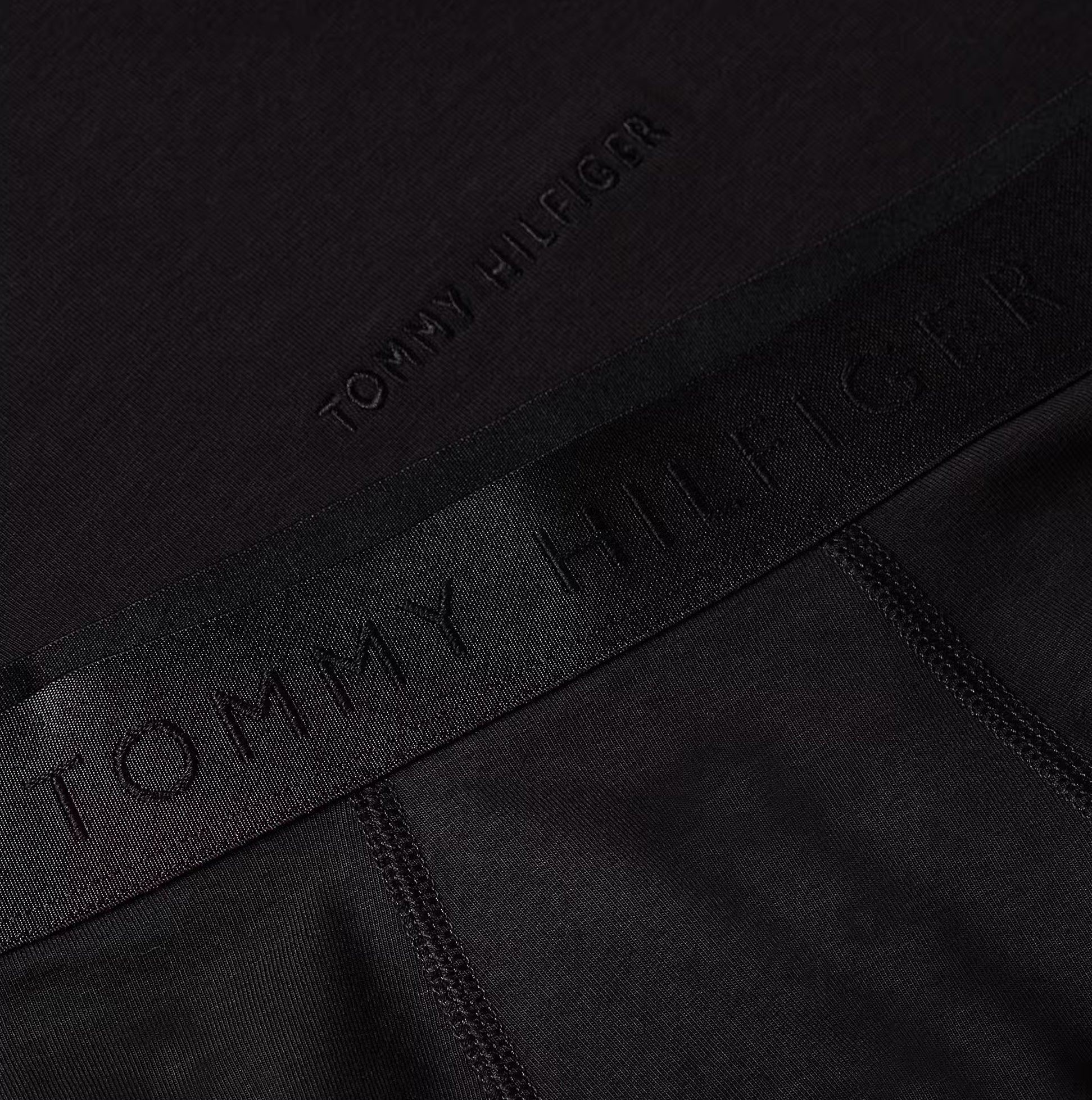 Detail view of Tommy Hilfiger Mens Boxer Briefs & T-Shirt Black showing the waistband logo.