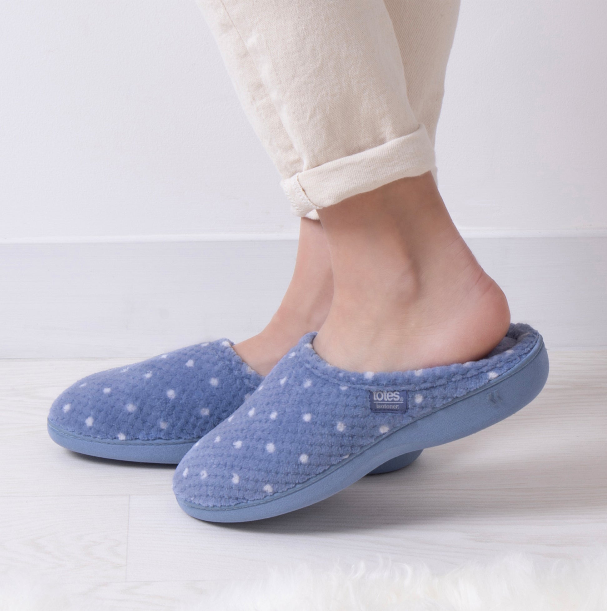 Totes Isotoner POPCORN TERRY Womens Mule Slippers Iris Blue Spot