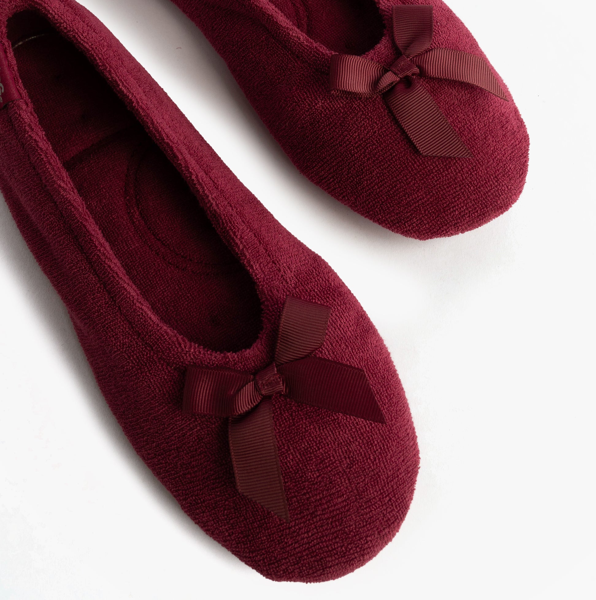 Totes Isotoner STRETCH TERRY BOW Womens Ballerina Slippers Burgundy