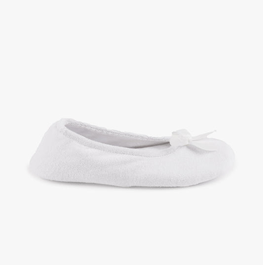 Totes Isotoner TERRY BALLET WITH BOW Womens Ballet Slippers White