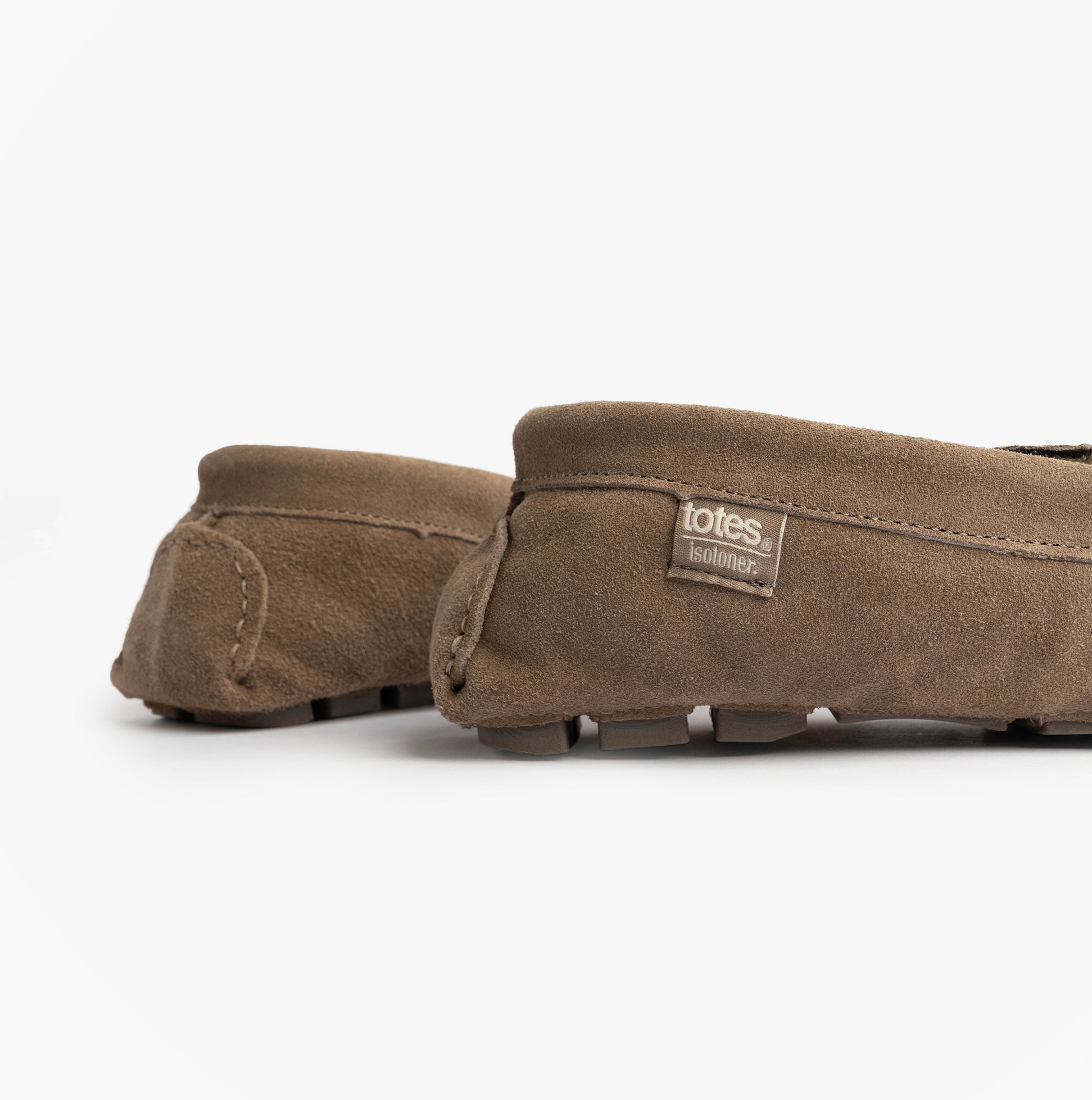 Totes Isotoner SUEDE CLASSIC Moccasin Slippers Mens Sand