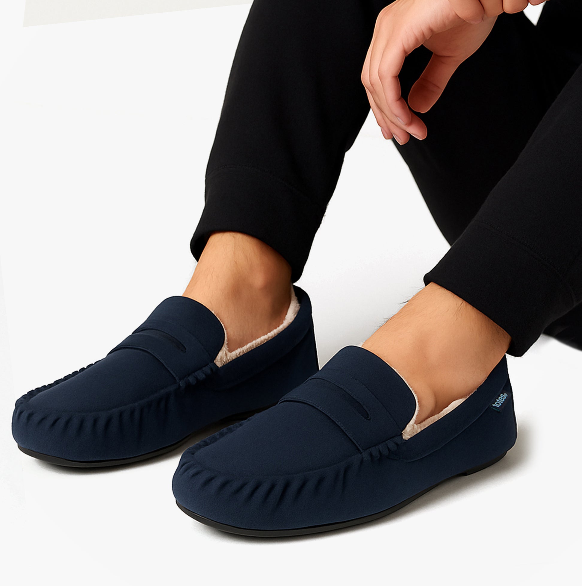Totes Toasties SUEDETTE Moccasin Slippers Mens Navy