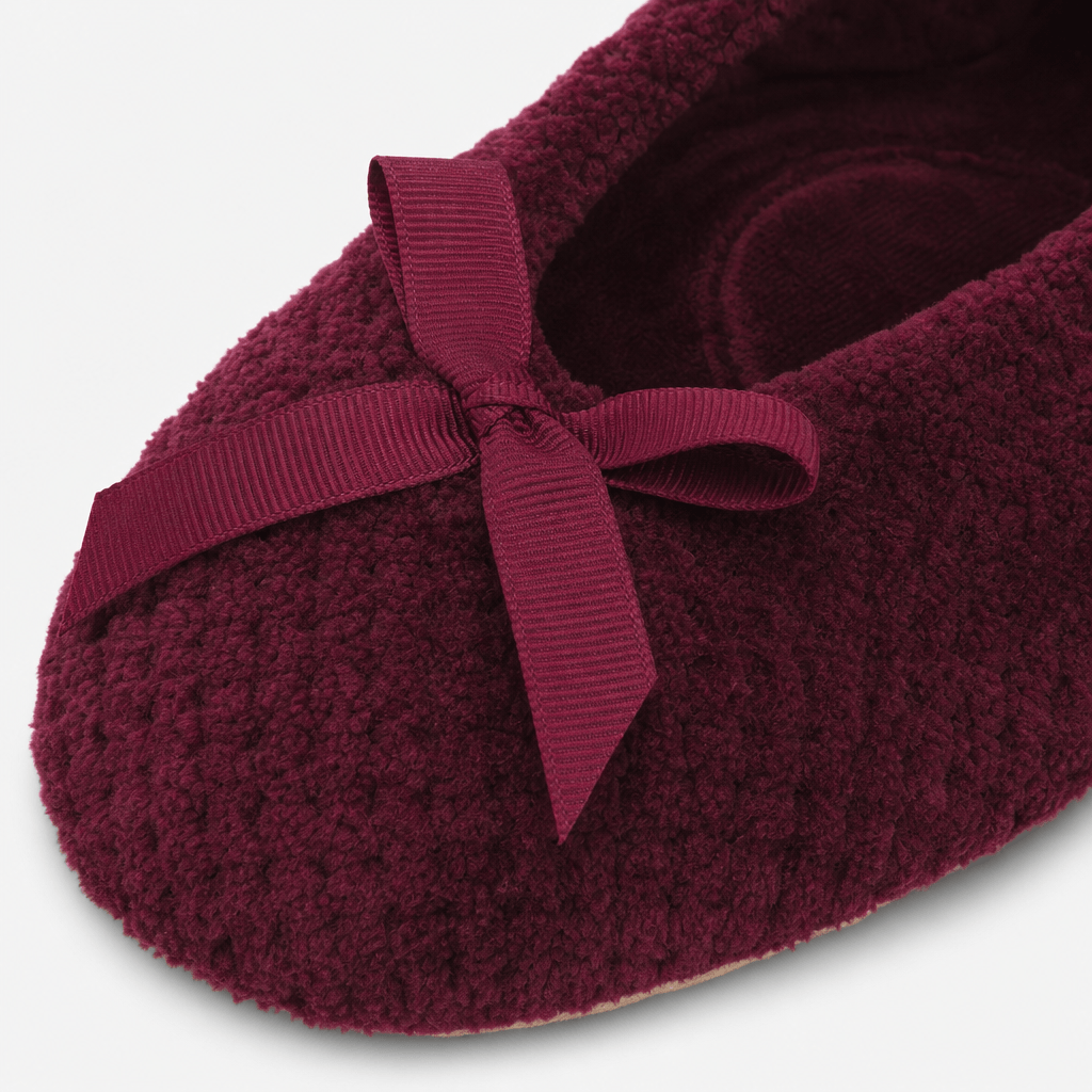 Totes Isotoner POPCORN TERRY BALLET SLIPPER Womens Full Slippers Burgundy