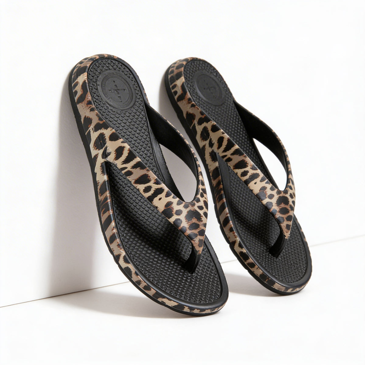 Totes Sol Bounce 0350 Womens Toe-Post Sandals Animal