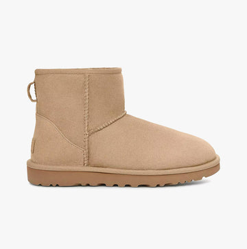 UGG CLASSIC MINI II Womens Boots Sand