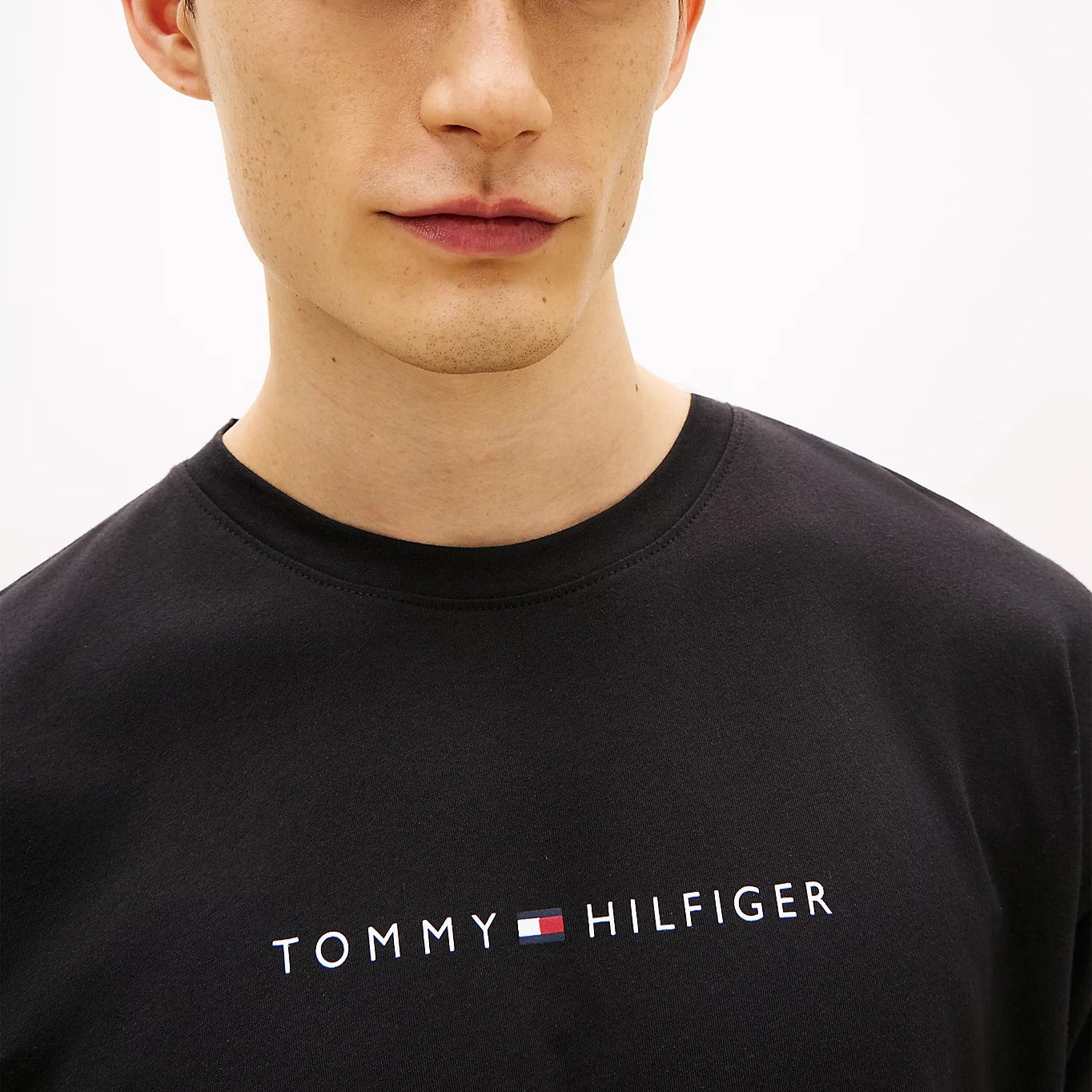 Tommy Hilfiger SS LOGO TEE Mens T-Shirt Black