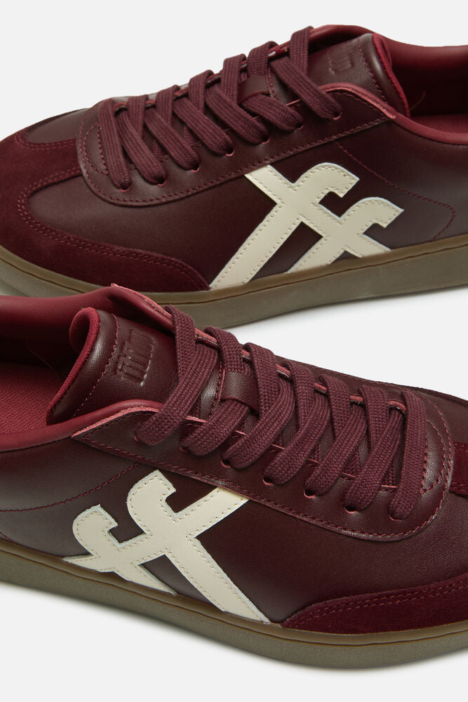 FitFlop THE DASH T-TOE LEATHER Womens Casual Trainers Dark Merlot/Urban White