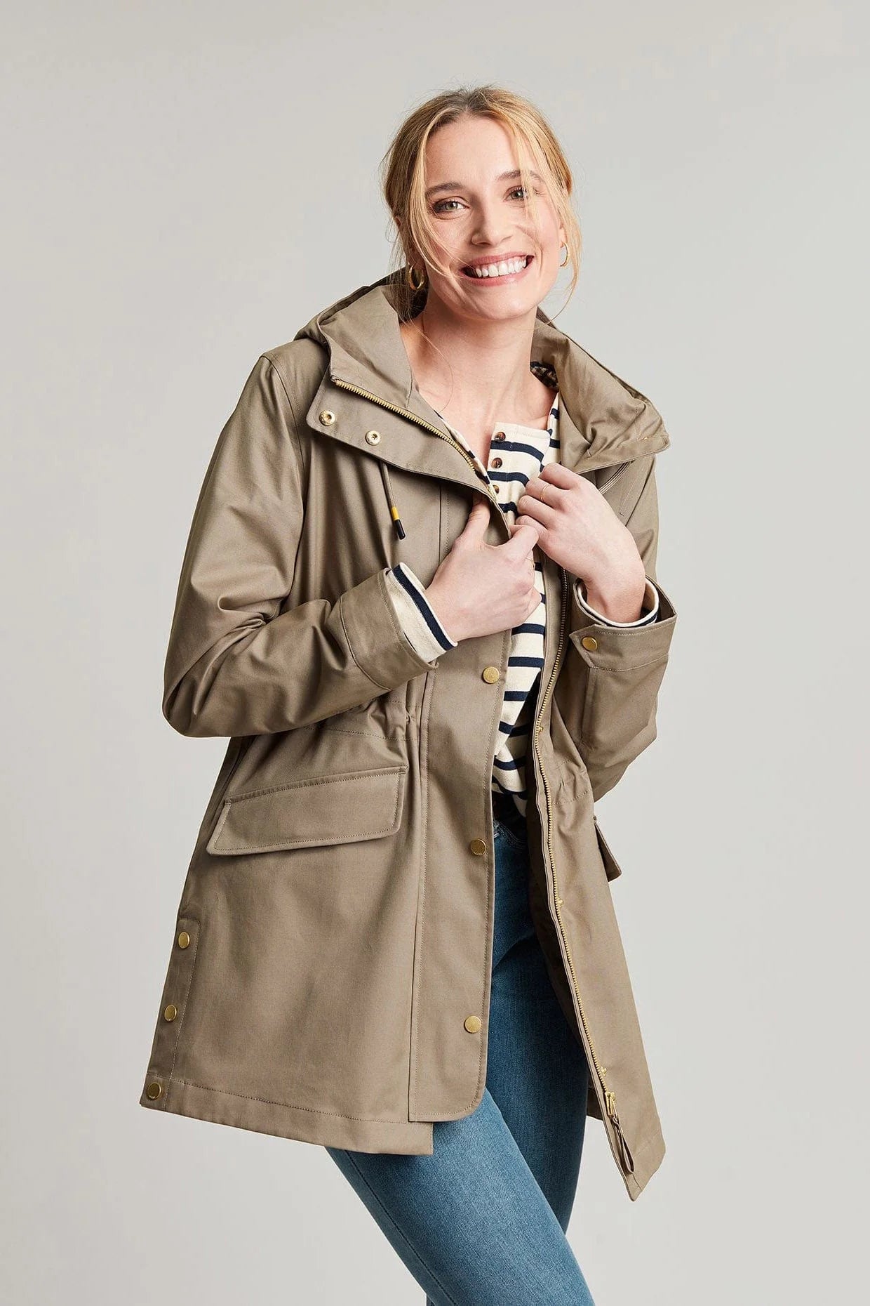 joules-padstow-waterproof-raincoat-mushroom-43324187279656.webp